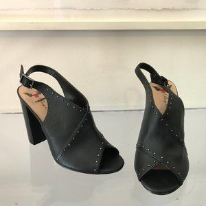 Penny Loves Kenny black leather open toe heels